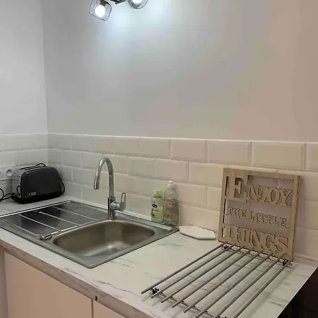 Secret Garden * Ay-Champagne